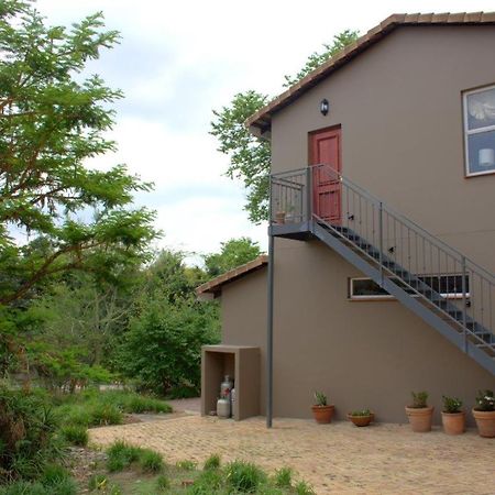 Wild Olive Executive Suite Йоханнесбург Экстерьер фото